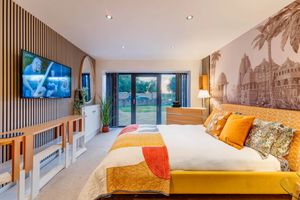 Photo 9- click for photo gallery